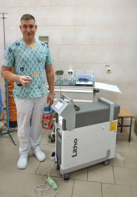 Вітаємо лікарню міста Києва з придбанням гольмієвого лазера Quanta System Litho 30